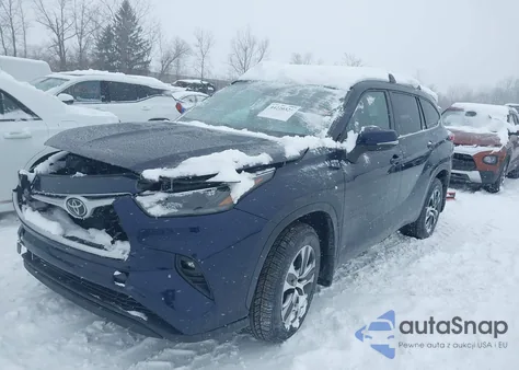 2022 Toyota Highlander Xle z USA, uszkodzony, nr VIN 5TDGZRBH2NS591366